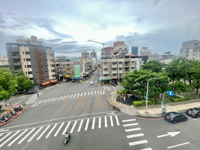 專任-梅川綠園道收租自用大套房~台灣大道-永慶不動產~美屋系列~張小姐~ 專任-梅川綠園道收租自用大套房~台灣大道